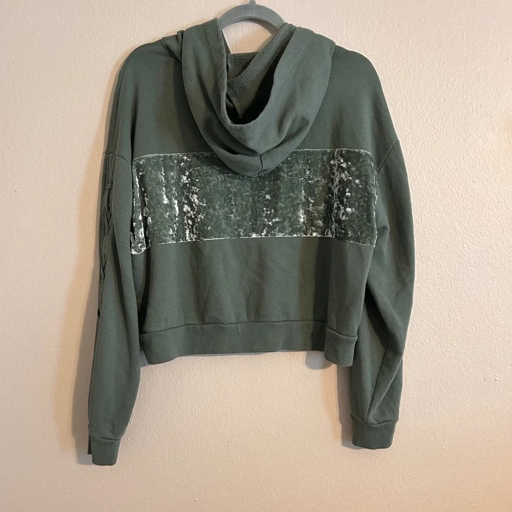 PINK Victoria's Secret‎ Velvet Logo Cropped Hoodie Green Laced Sleeve Women's L